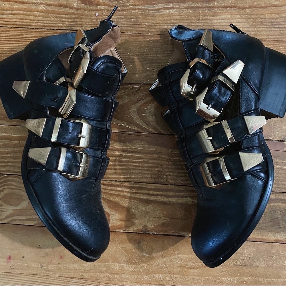 Black ankle boot sandal